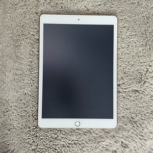 iPad  (7th Generation)
